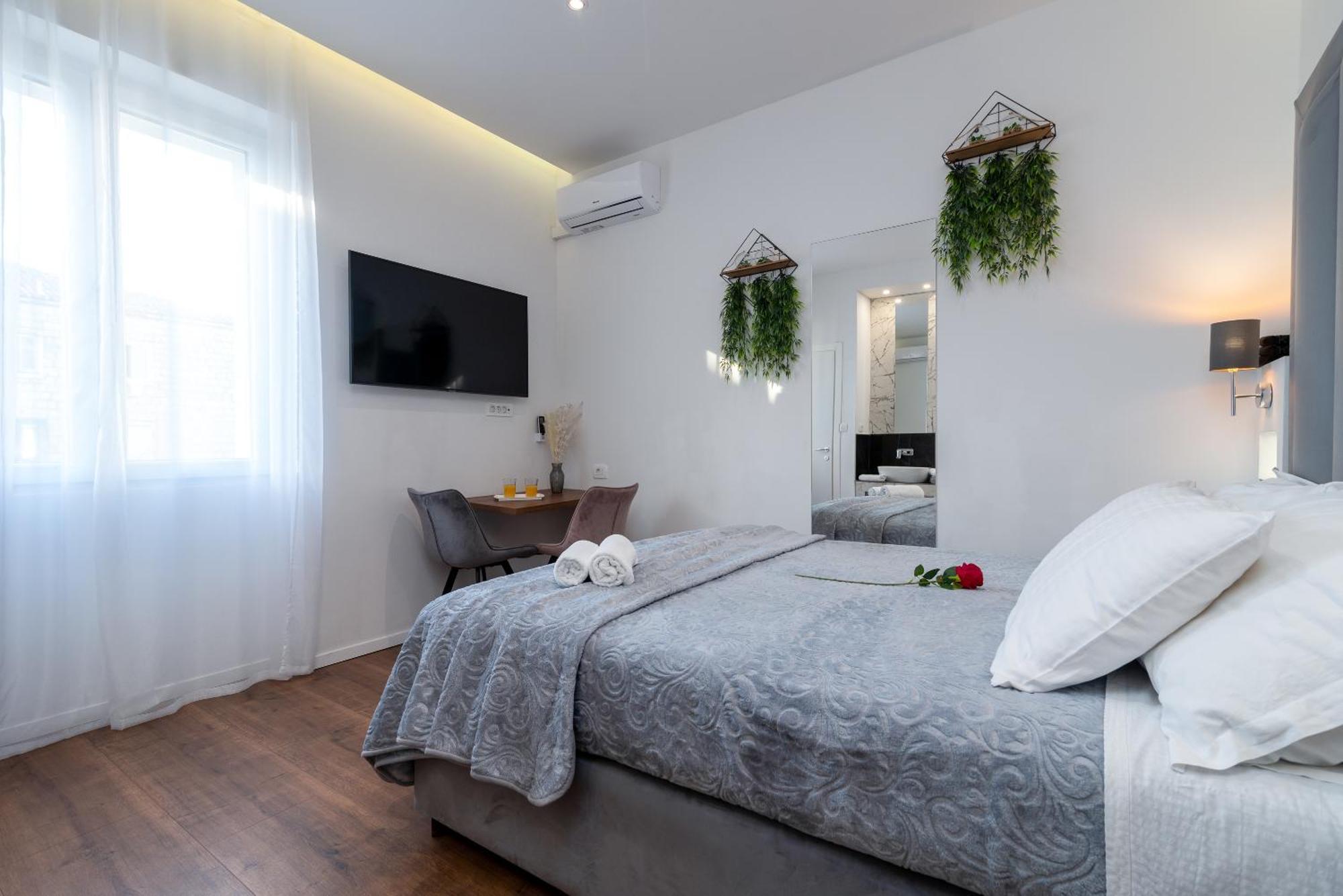 Antares Luxury Rooms 1 Split Exterior foto